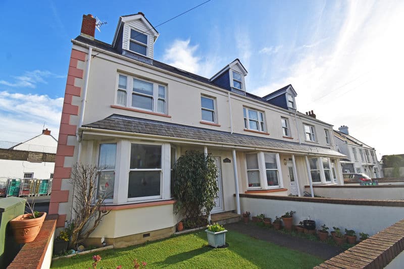 Lakeside, 1 Bromley Terrace, St Sampson