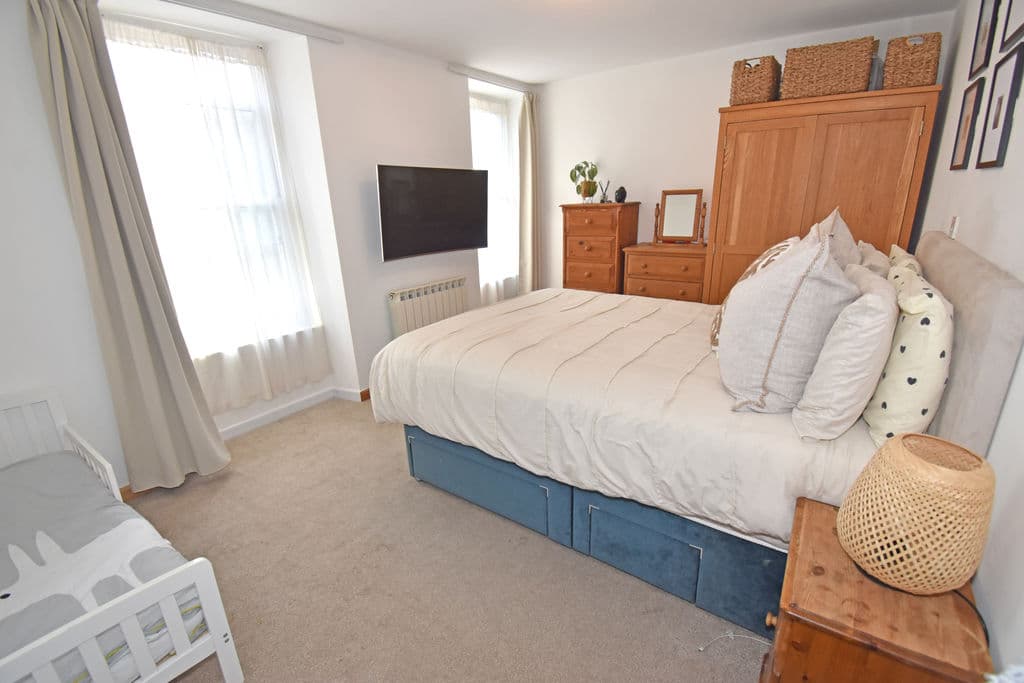 Llama, Belmont Road, St Peter Port