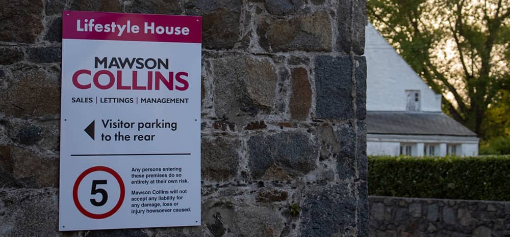 Conveniently located, with visitor parking and a warm welcome